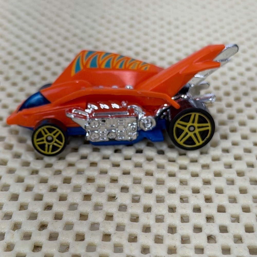 Hot Wheels Turbo Rooster Orange Blue 2016 Mattel Diecast Toy Car 1/64 Scale EUC